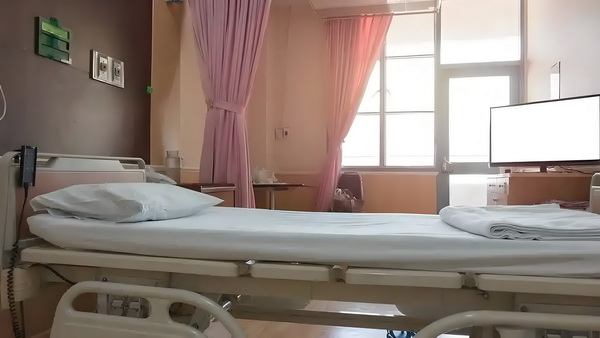 妖男鸟女